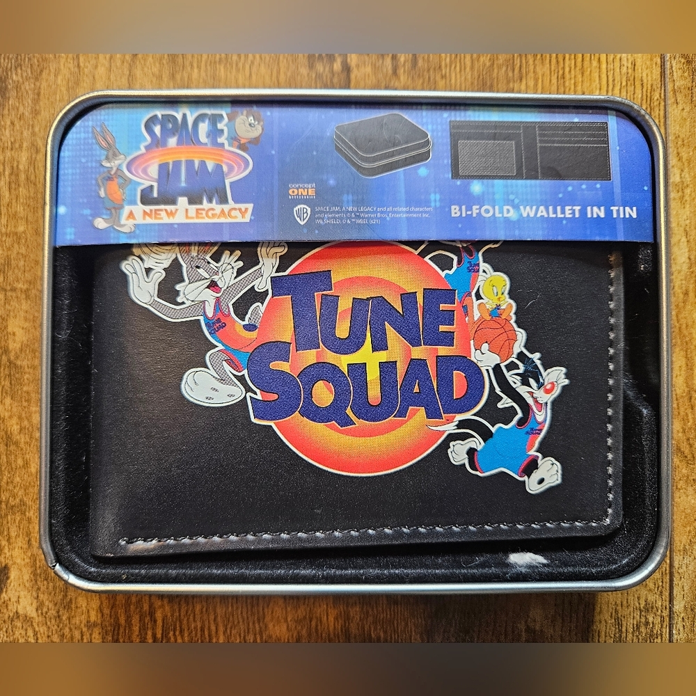 Space Jam Tune Squad Bi-Fold Black Wallet In Tin Looney Tunes Basketball NEW
